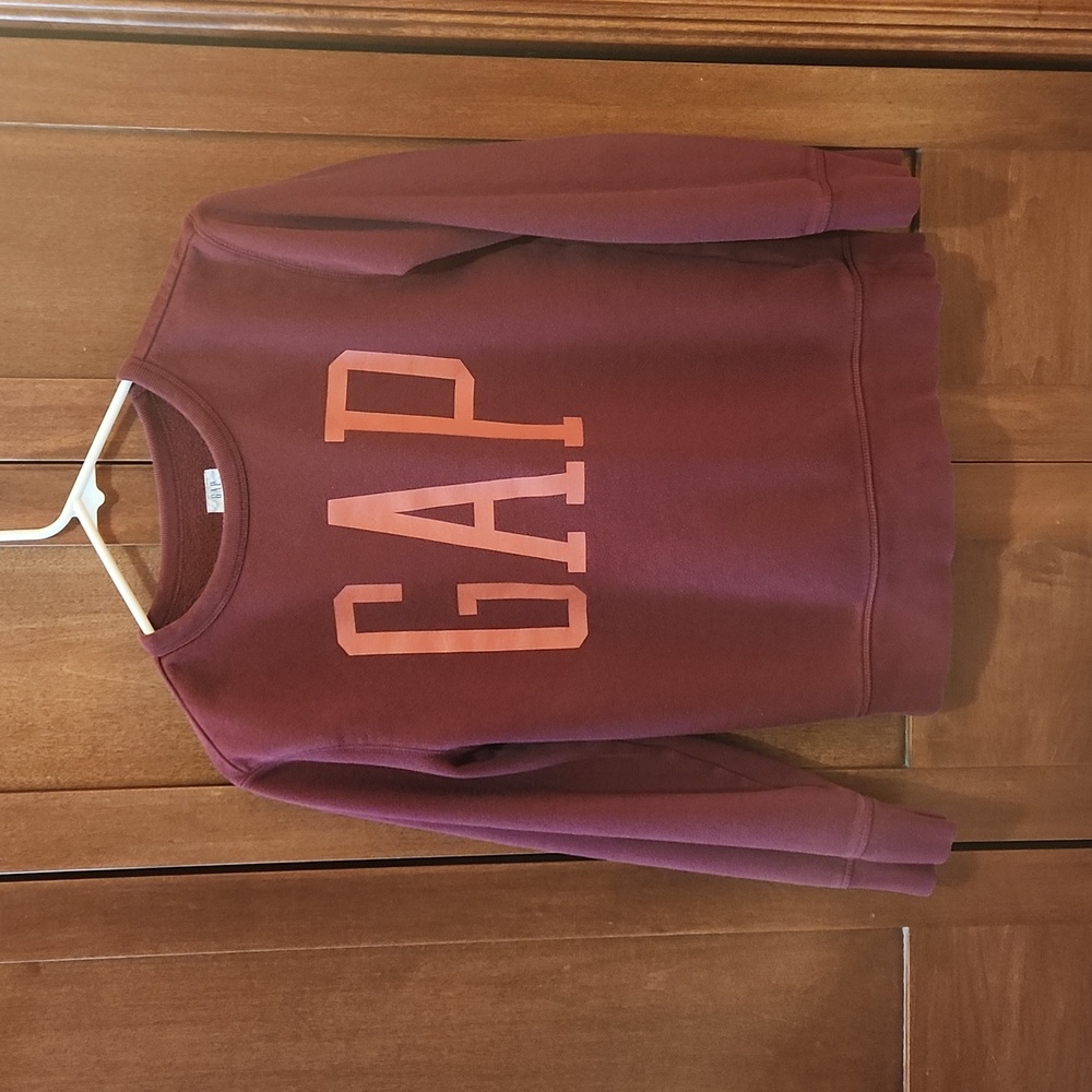 Boys Gap Size XXL Sweatshirt Red/Maroon color